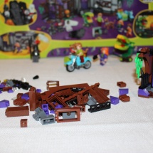 LEGO Mystery Mansion 19