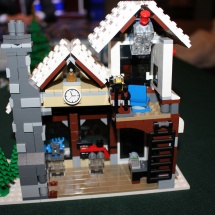 LEGO Winter Toy Shop 30