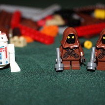 LEGO Jawas and a Droid