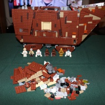 LEGO Sandcrawler 38