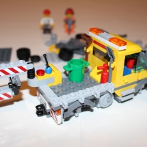 LEGO City Service Truck 10