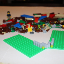 LEGO Lakeside Lodge 1