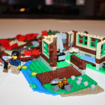 LEGO Lakeside Lodge 16