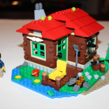 LEGO Lakeside Lodge Complete