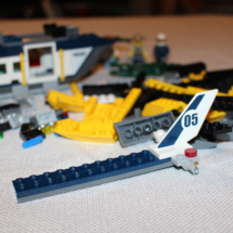 LEGO Helicopter Pursuit 16