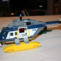 LEGO Helicopter Pursuit 22