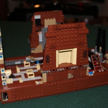 LEGO Sandcrawler 16