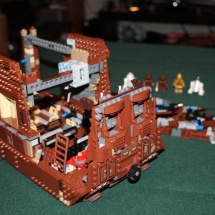 LEGO Sandcrawler 18