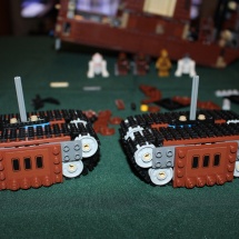 LEGO Sandcrawler 24