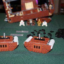 LEGO Sandcrawler 27