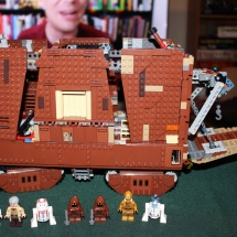 LEGO Sandcrawler 33