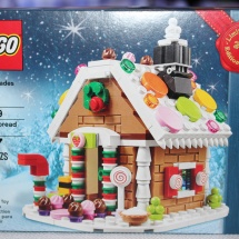 LEGO Gingerbread House Box