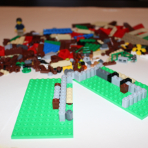 LEGO Lakeside Lodge 3