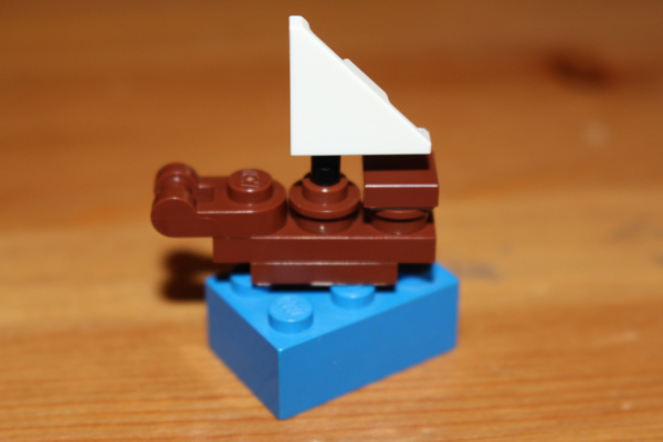 LEGO Boat Micro Build